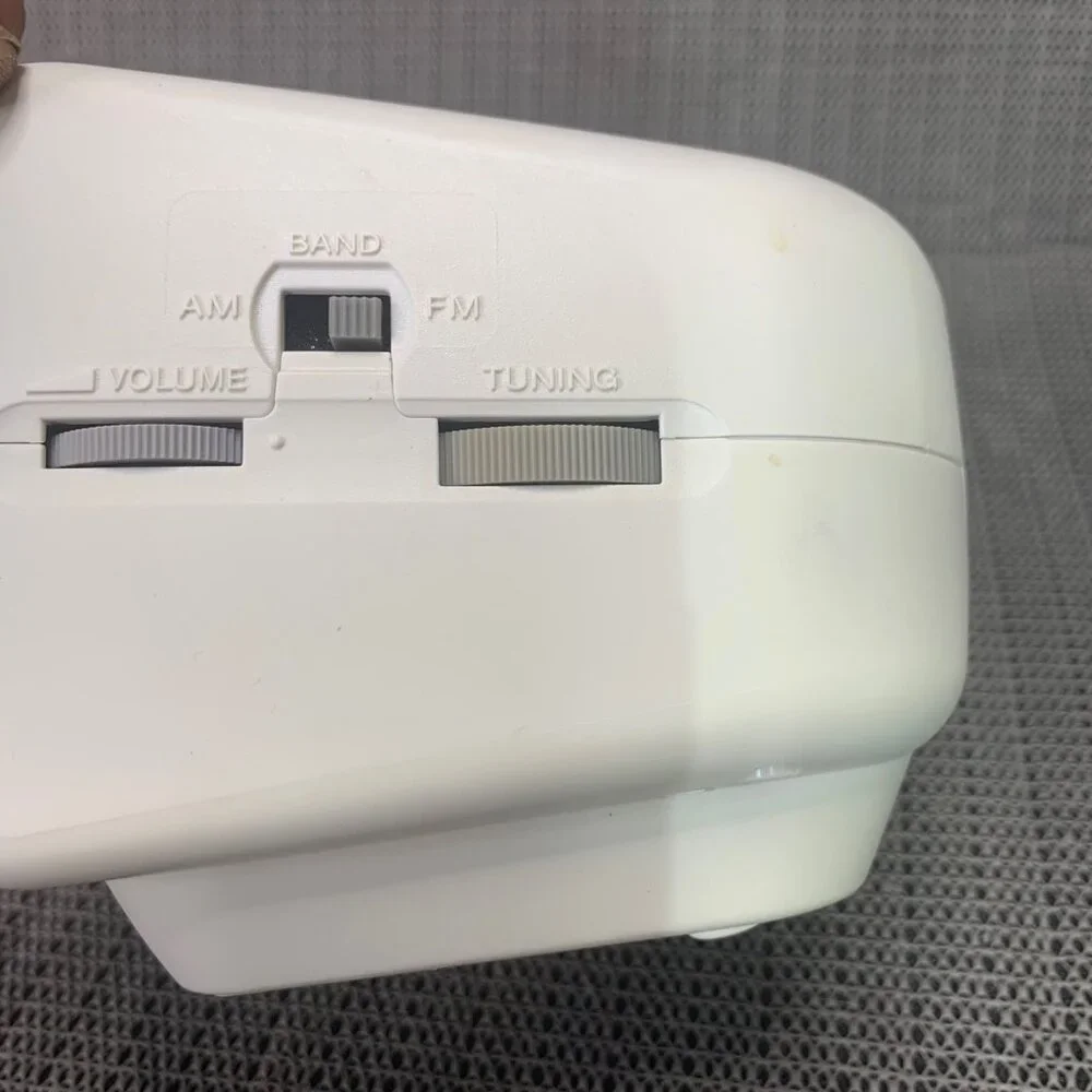 Sony White and Black Alarm Clock Radio